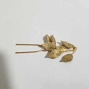 Leaf shaped gold tone metal hair pin three inches